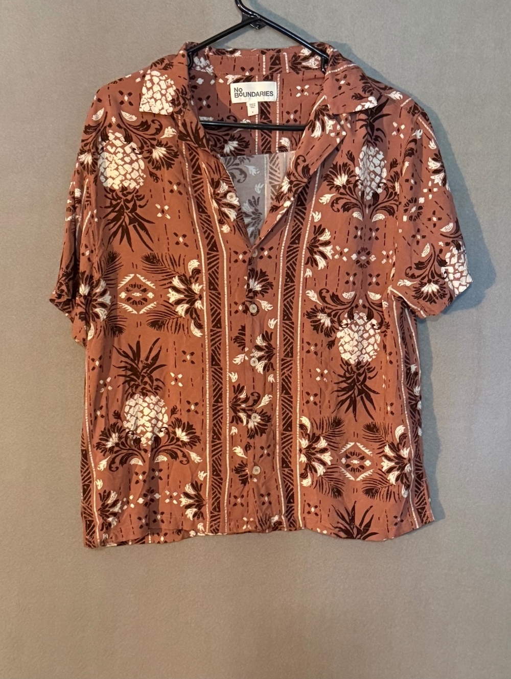No Boundaries Pineapple Print Button-Up Shirt Size S